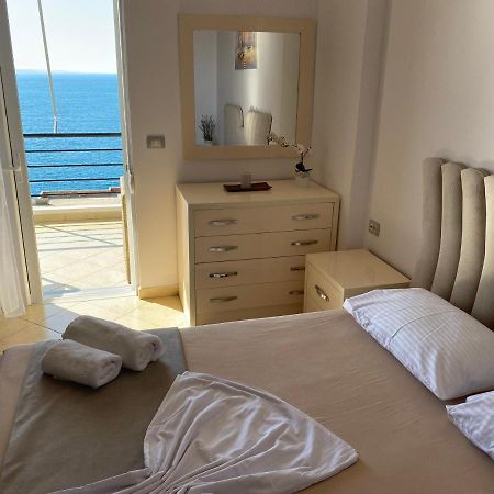 Apartment With Huge Sea View Balcony ซารานเดอ ภายนอก รูปภาพ