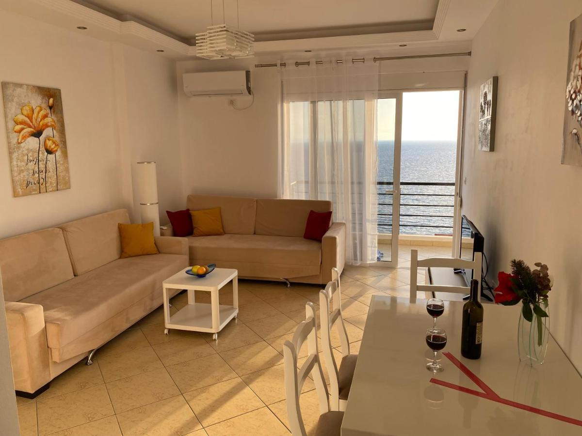 Apartment With Huge Sea View Balcony ซารานเดอ ภายนอก รูปภาพ